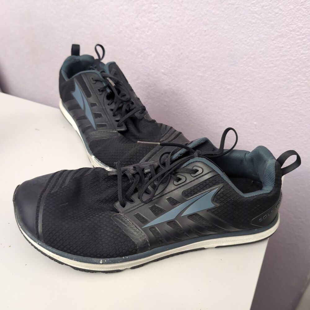 Altra Solstice XT 2 Running Cross Training Shoes Mens Size 10.5 Black